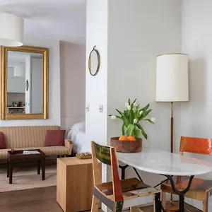 Apartment Saint Germain Des Pres Bail Mobilite, Paris